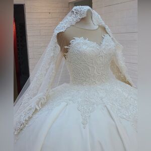 Wedding dress